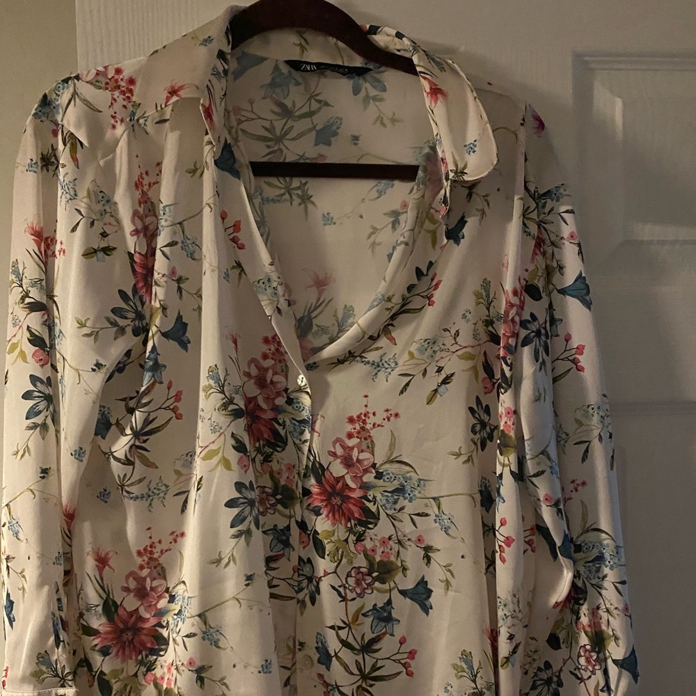 Zara Floral Button-Up Blouse